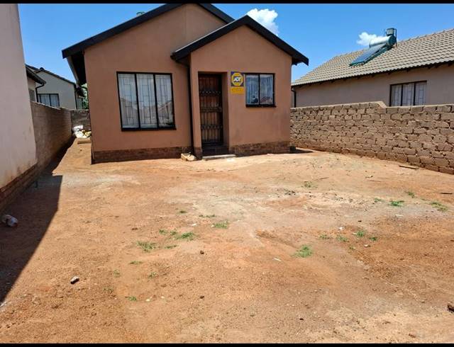 2 BEDROOM HOUSE FOR SALE IN SOSHANGUVE VV